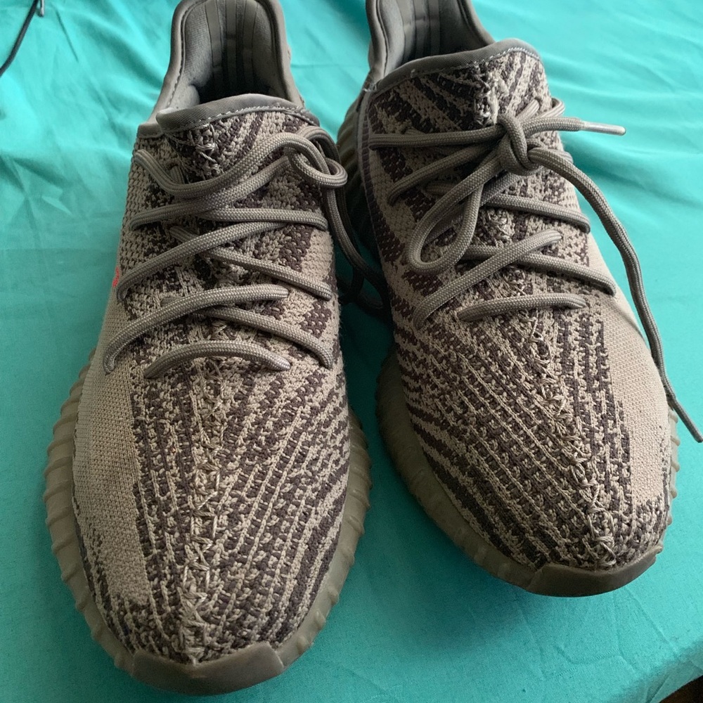 Man Yeezys 350